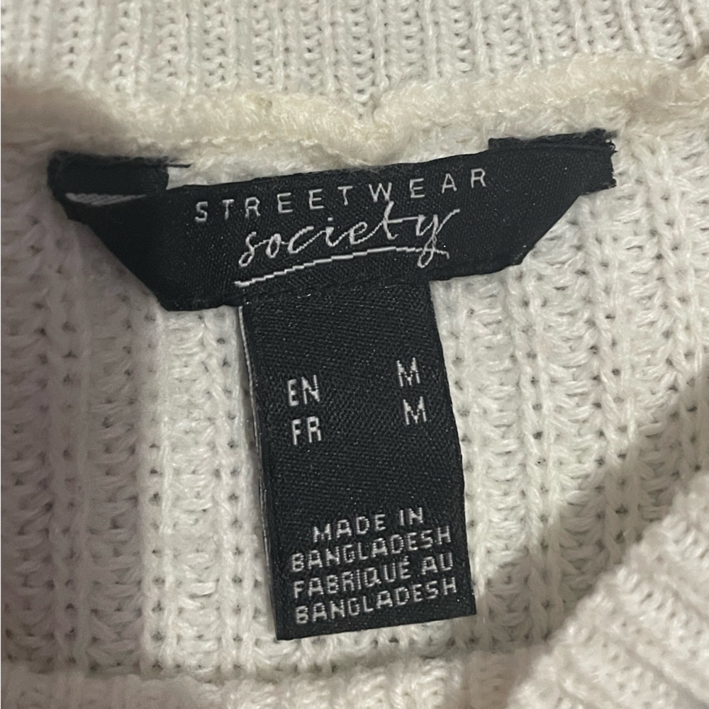 Urban plants, Medium sized, striped sweater.